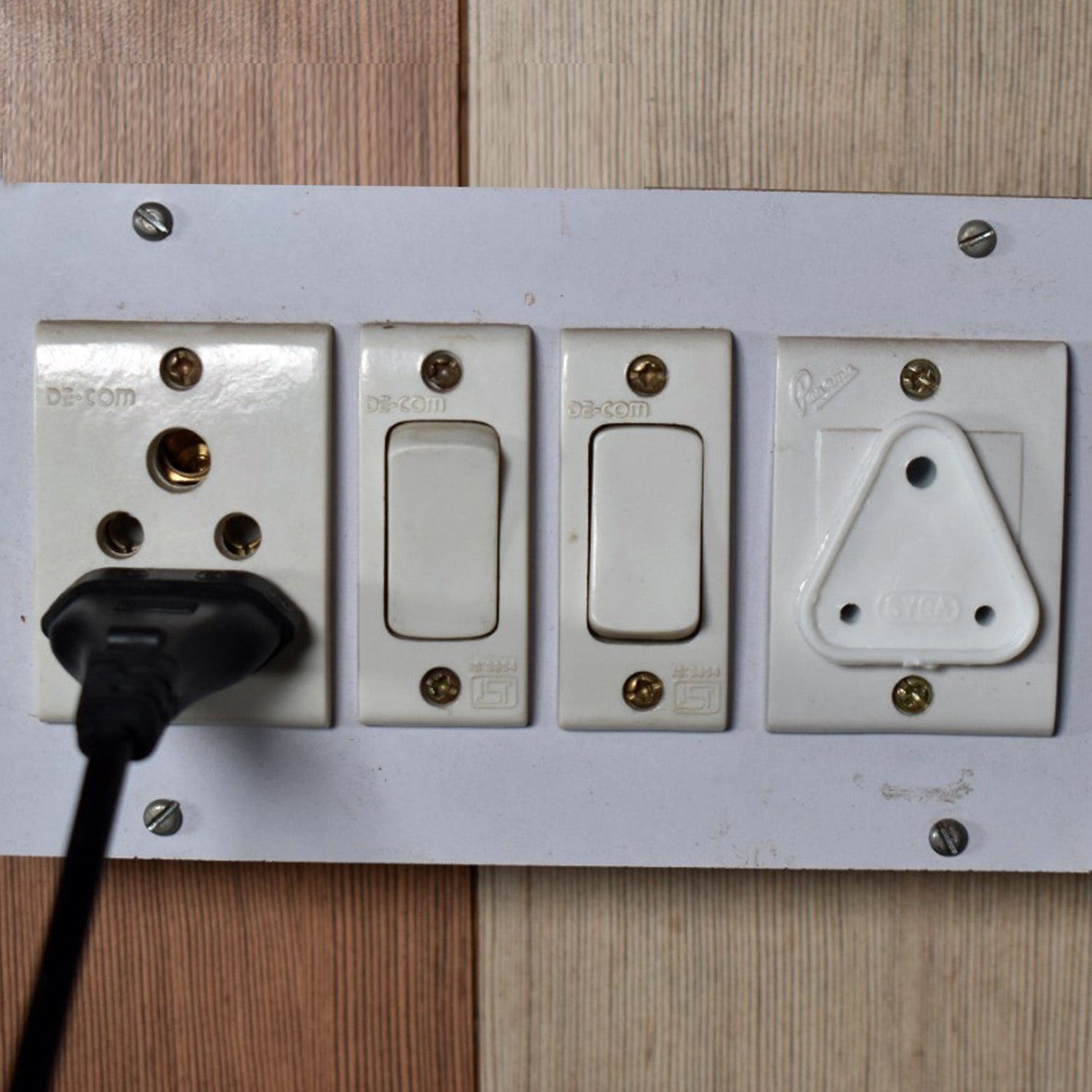 Protective Covers for Small Electric Socket Plugs Pack Of 12 Pcs - Image 5