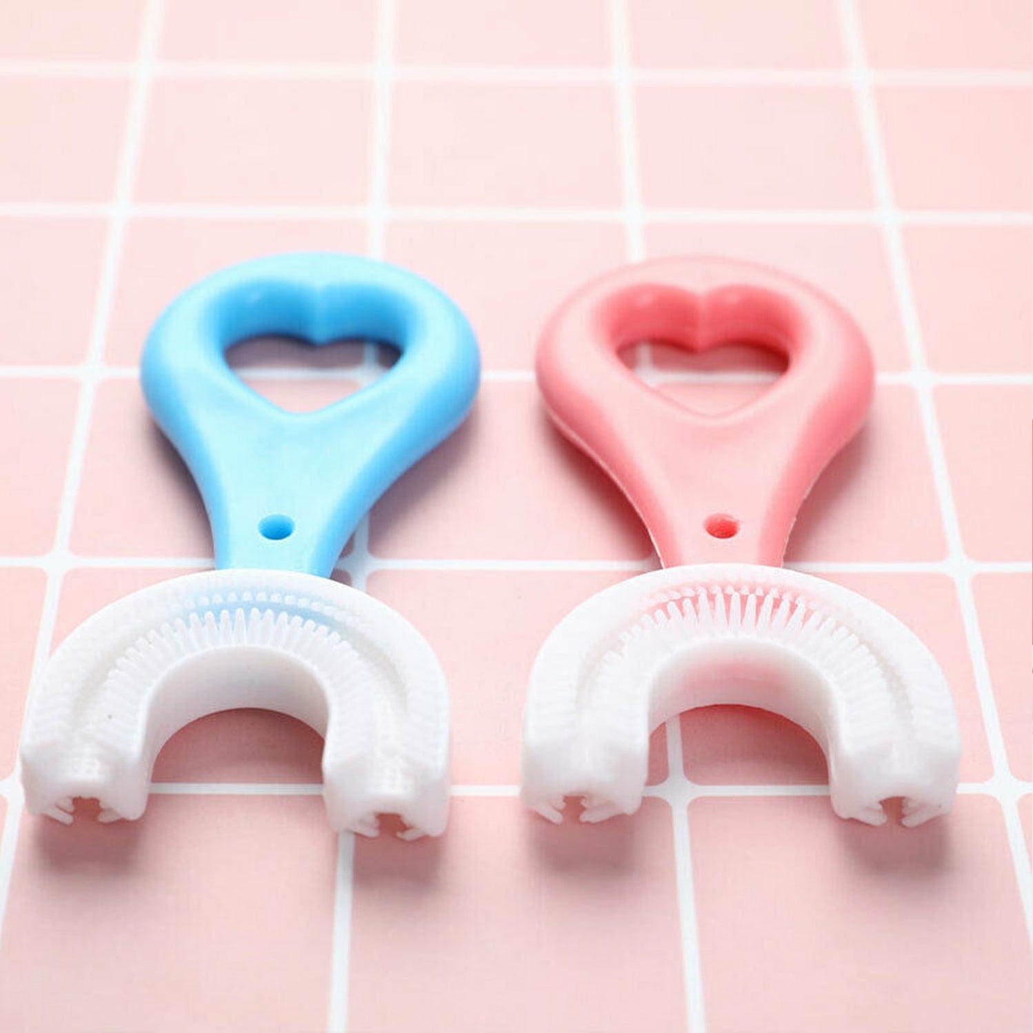 Kids U Shape Tooth Brush Light Weighted, Easy To Carry Pack of 1
