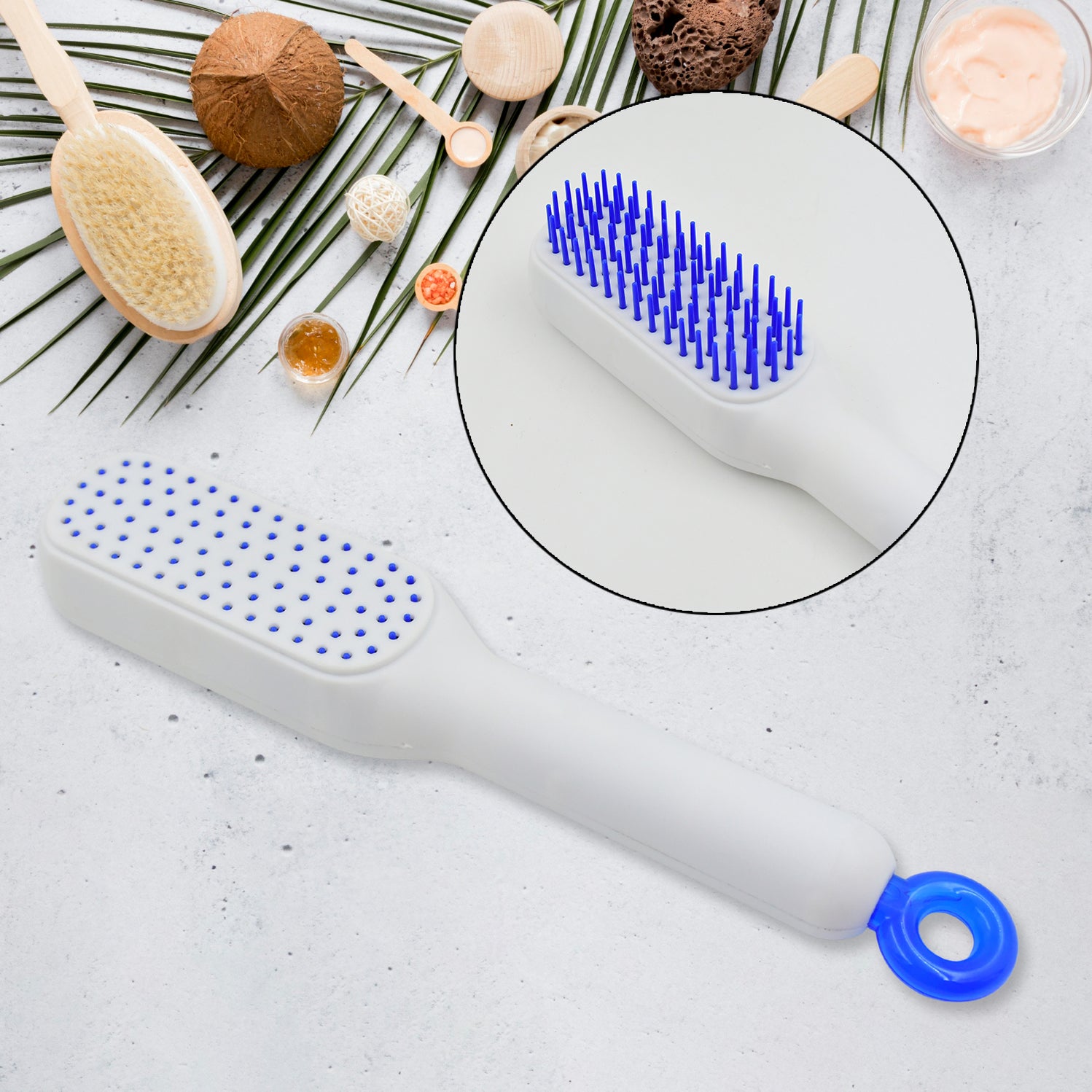 Very Attractive Self-Cleaning Hairbrush with Massage Comb - Image 3