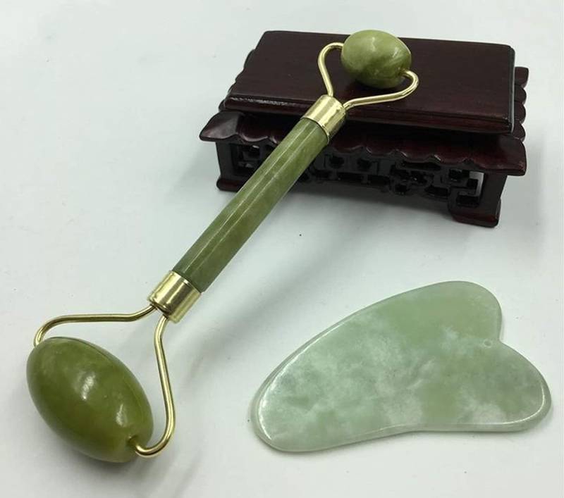 Superb Jade Marble Roller Anti-Aging Face Massager Set - Image 3